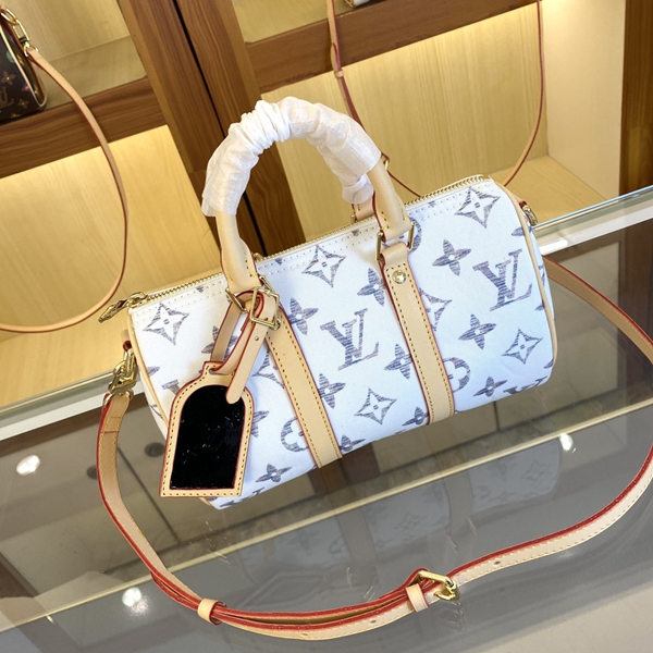 ルイヴィトンバッグ側面デザイン